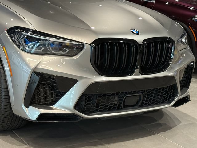 Used 2022 BMW X5 M w/ Competition Package 2 AWD/4WD image 8