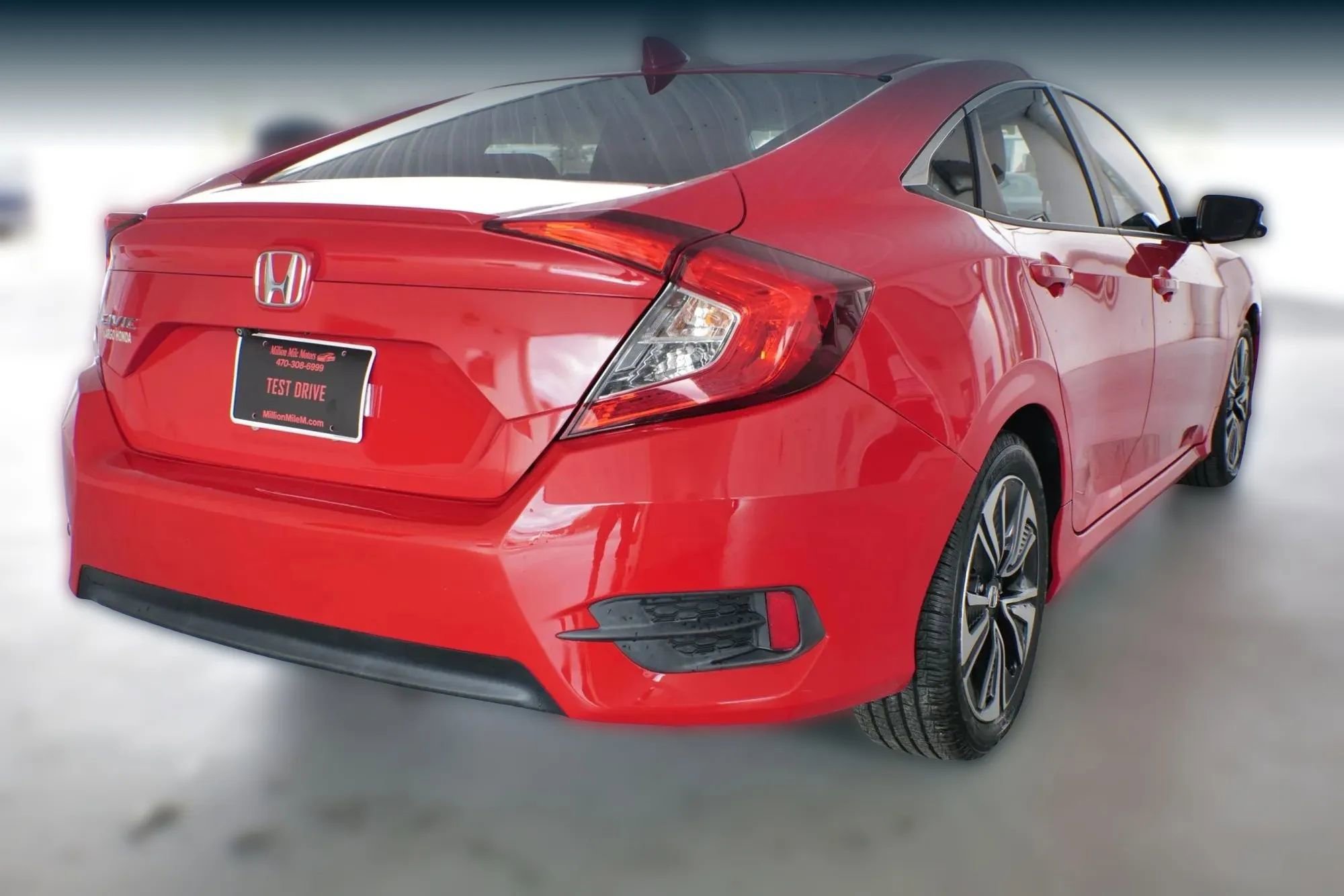Used 2018 Honda Civic EX-T image 10