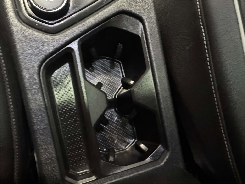 Used 2022 Volkswagen Tiguan SEL R-Line image 26