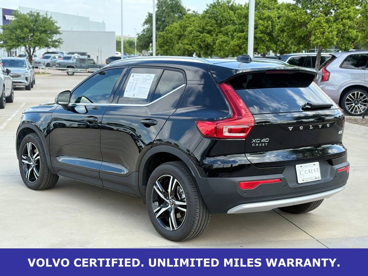 Certified 2025 Volvo XC40 B5 Core image 6