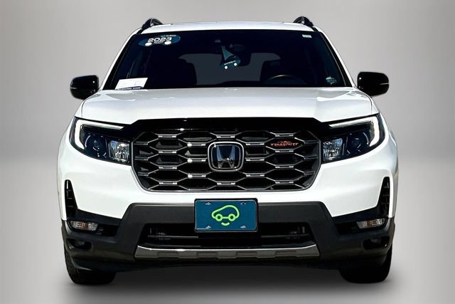 Used 2023 Honda Passport TrailSport image 2