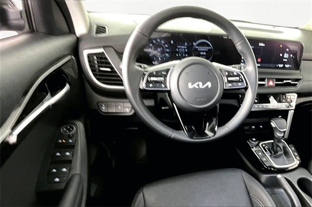 Certified 2026 Kia Seltos EX w/ EX Sunroof Package image 8