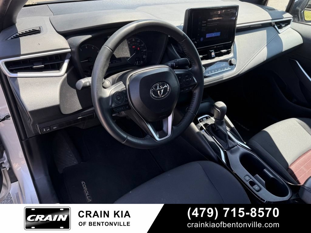 Used 2025 Toyota Corolla SE FWD image 9