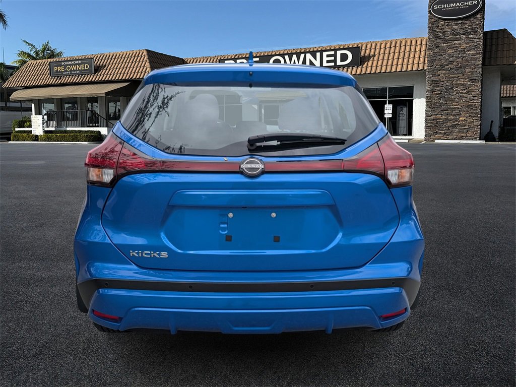 Used 2024 Nissan Kicks S image 6