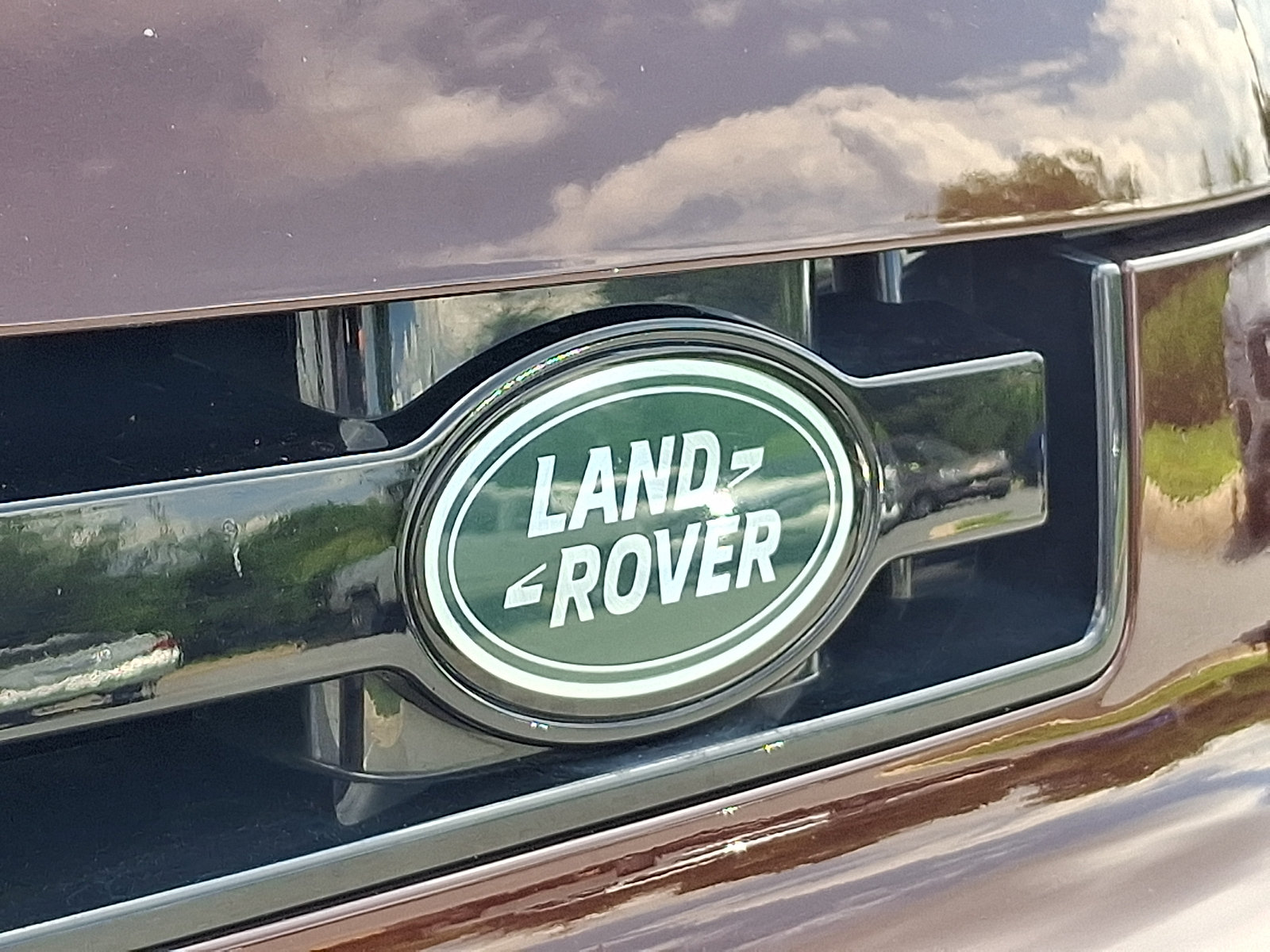 Used 2025 Land Rover Defender 110 Sedona Red Edition AWD/4WD image 34