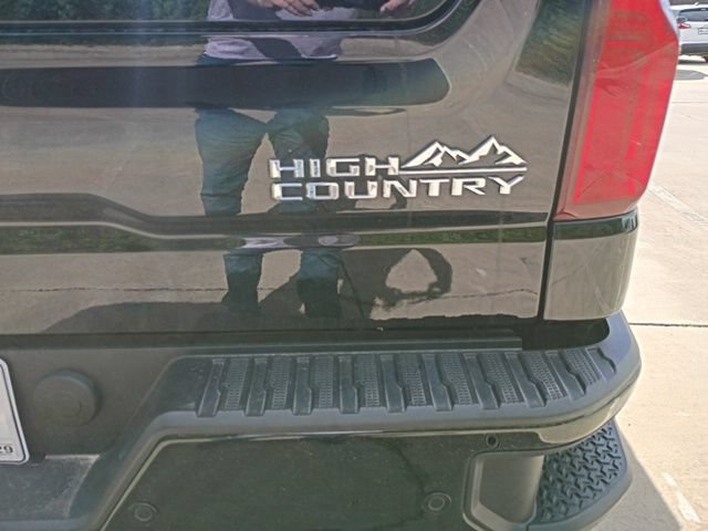 Used 2024 Chevrolet Silverado 1500 High Country w/ Z71 Off-Road Package AWD/4WD image 29