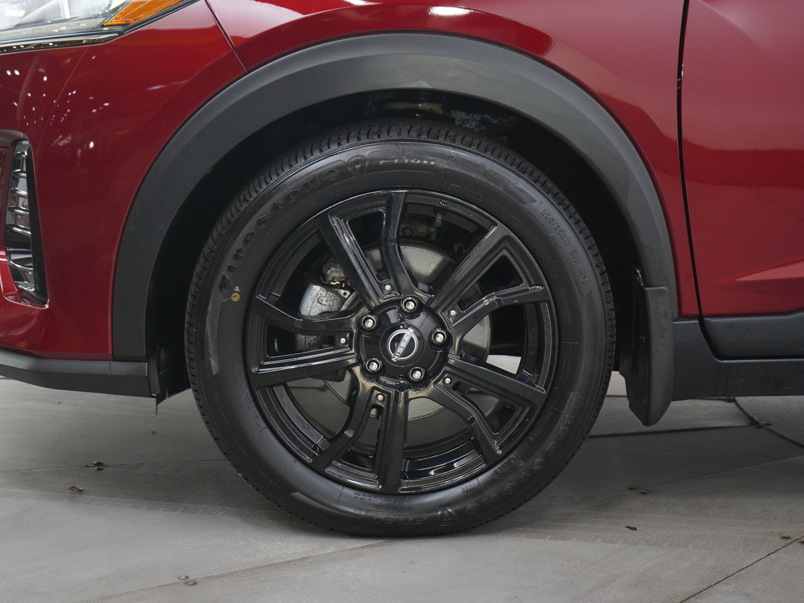 Used 2022 Nissan Kicks SR w/ Premium Package FWD image 29