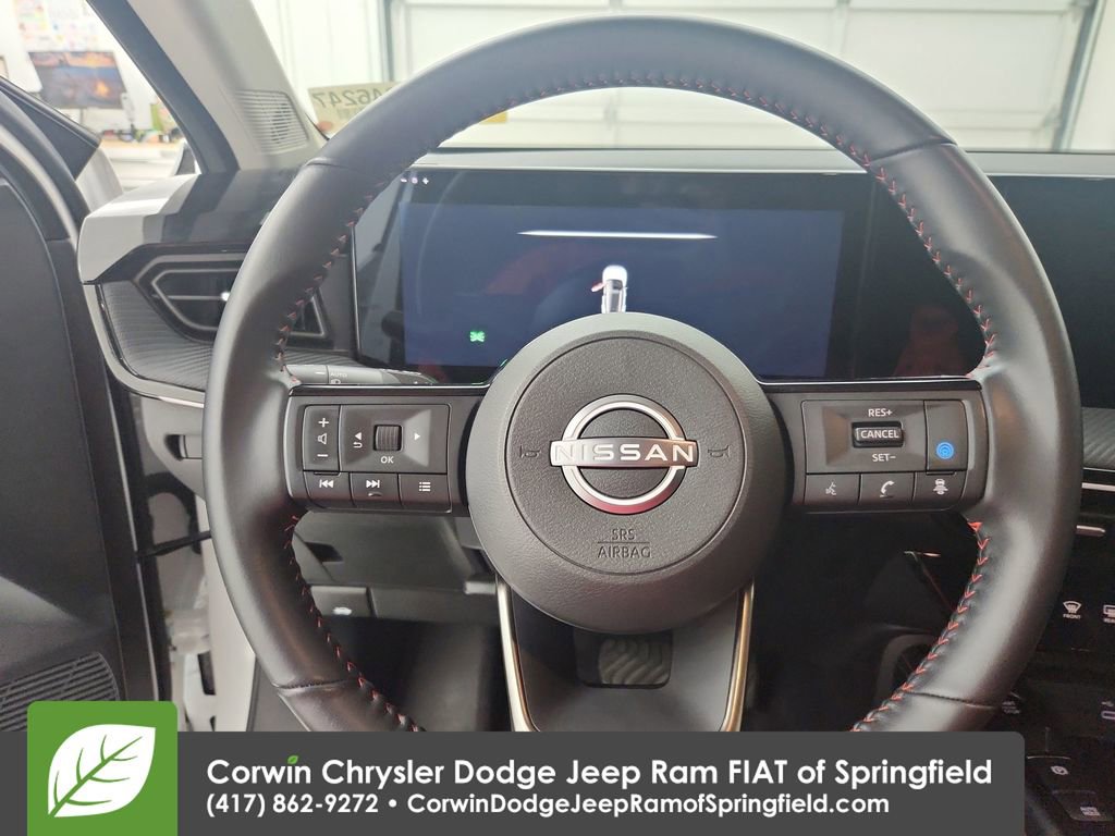 Used 2025 Nissan Kicks SR w/ Illumination Package image 21