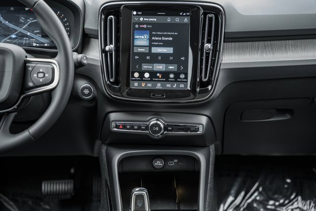 New 2026 Volvo XC40 B5 Plus w/ Protection Package Premier image 21