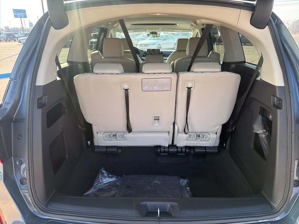 Certified 2026 Honda Odyssey EX-L image 23