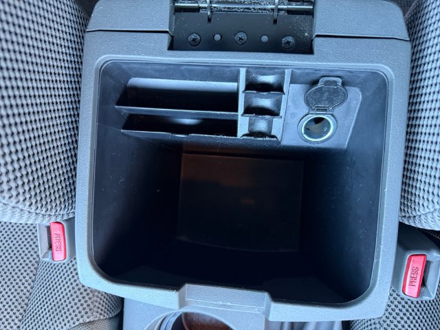 Used 2021 Nissan Frontier SV w/ Midnight Edition Floor Mats AWD/4WD image 28