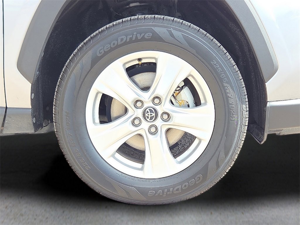 Certified 2020 Toyota RAV4 XLE image 11