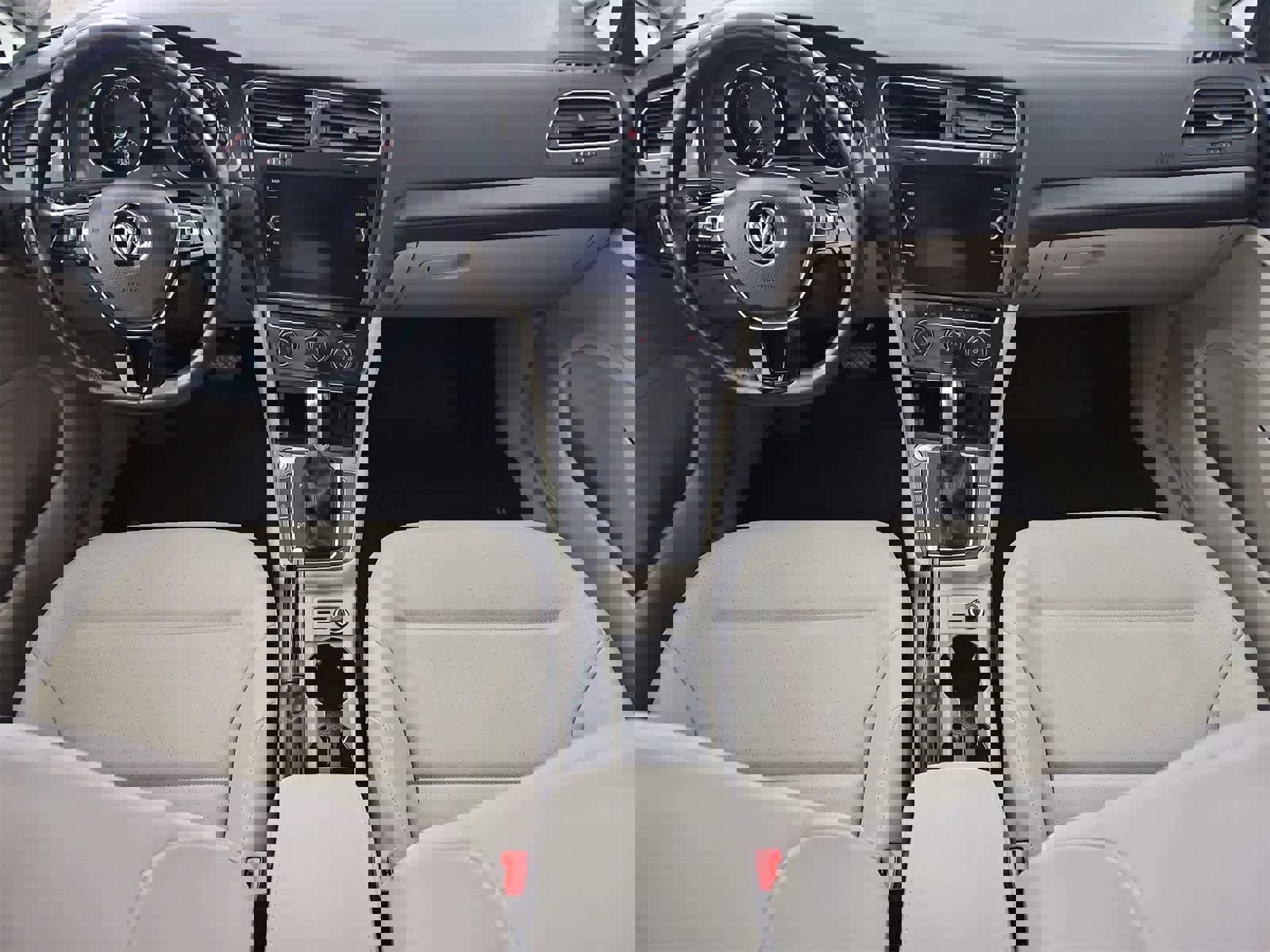 Used 2019 Volkswagen Golf SE w/ Driver Assistance Package image 15