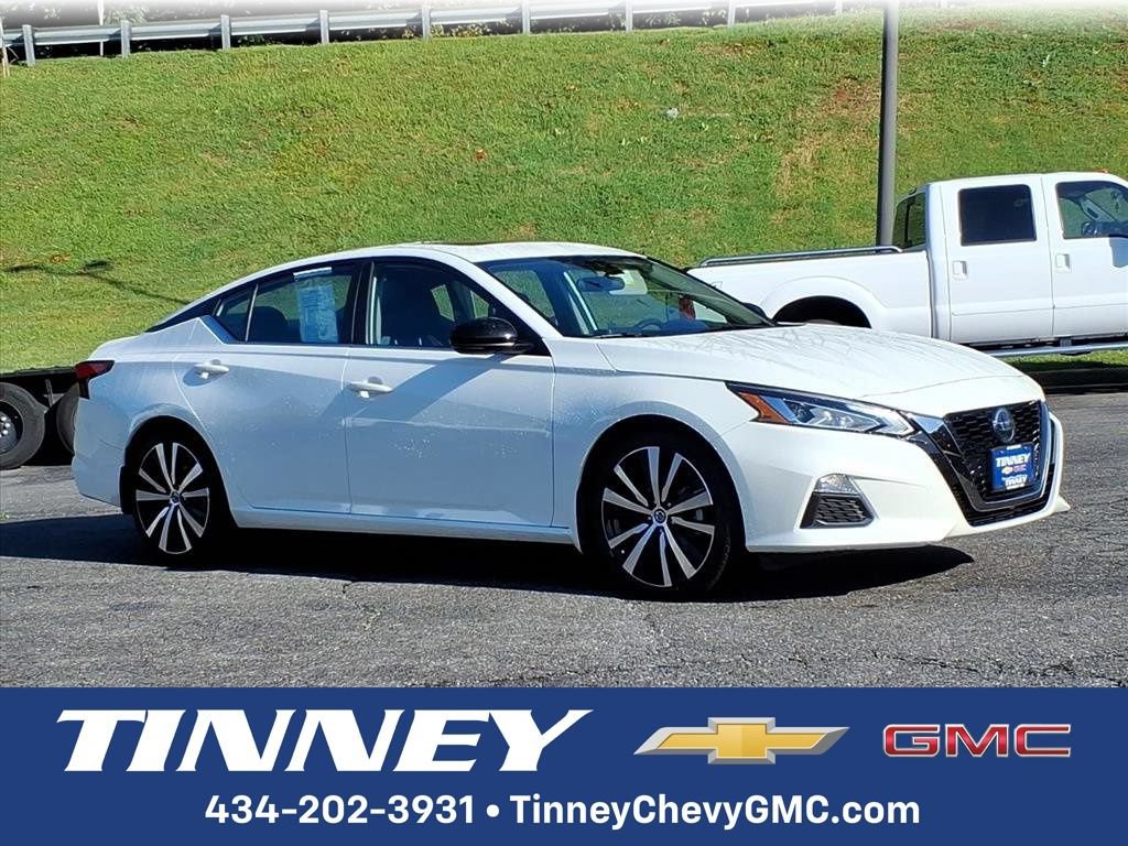 Used 2022 Nissan Altima 2.0 SR FWD image 1