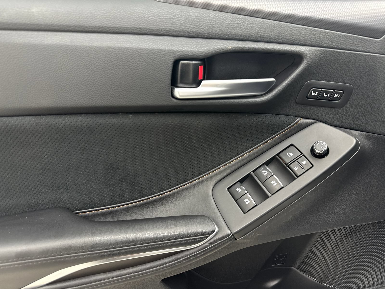 Used 2019 Toyota Avalon Touring w/ Advanced Safety Package FWD image 36