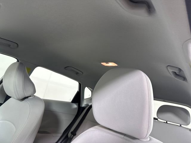 Used 2026 Hyundai Kona SE FWD image 12