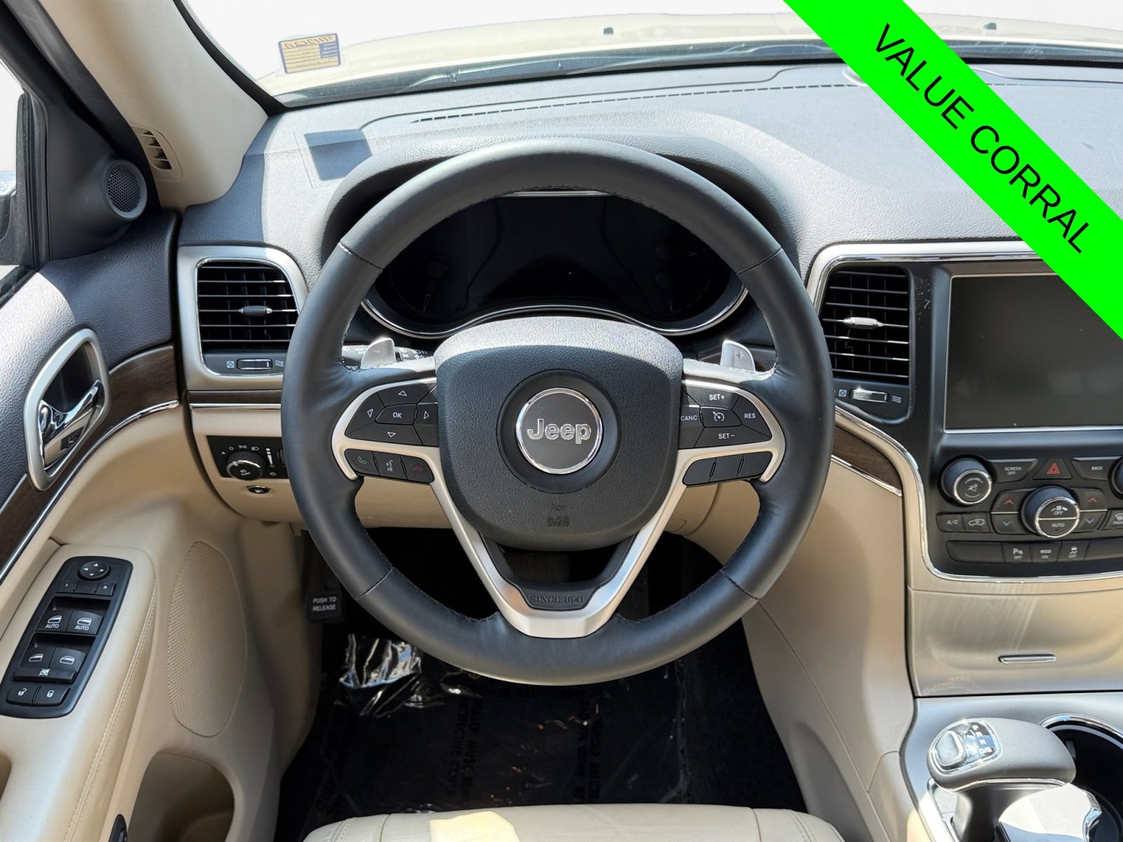 Used 2015 Jeep Grand Cherokee Limited w/ Trailer Tow Group IV AWD/4WD image 12