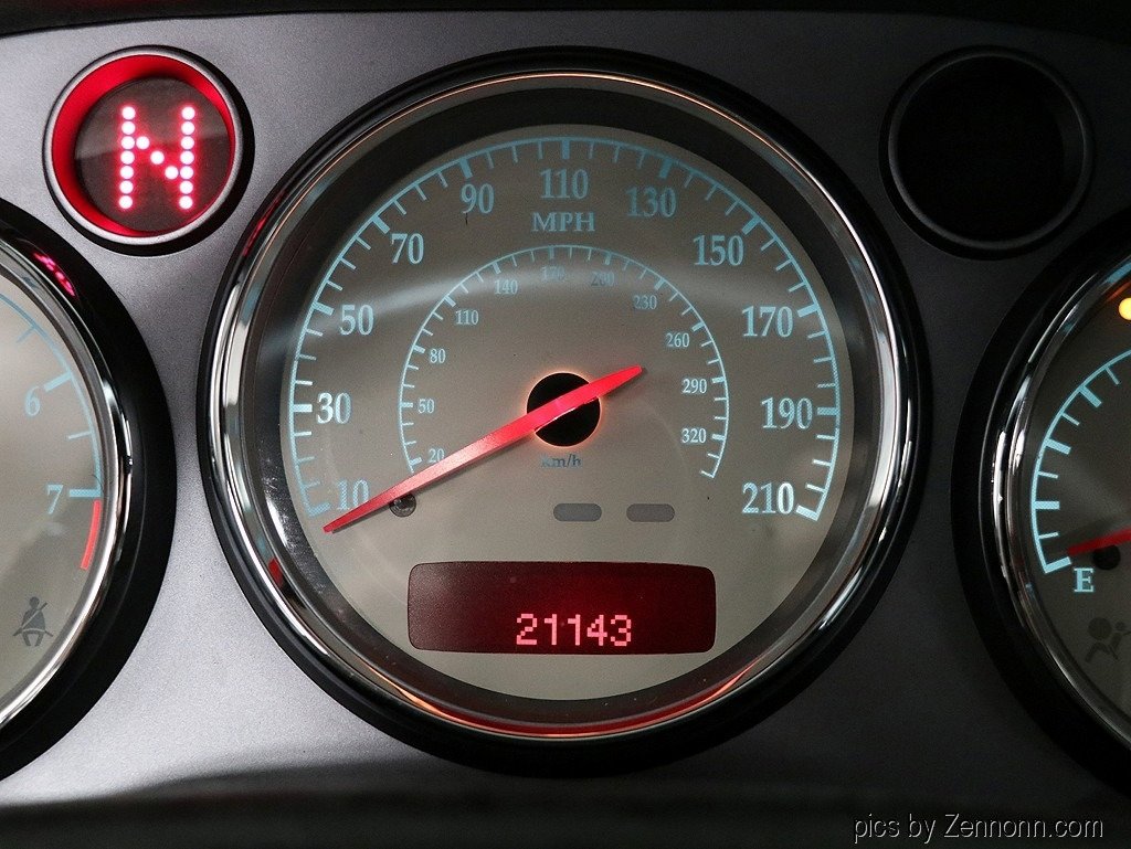 Used 2003 Aston Martin Vanquish Coupe image 23