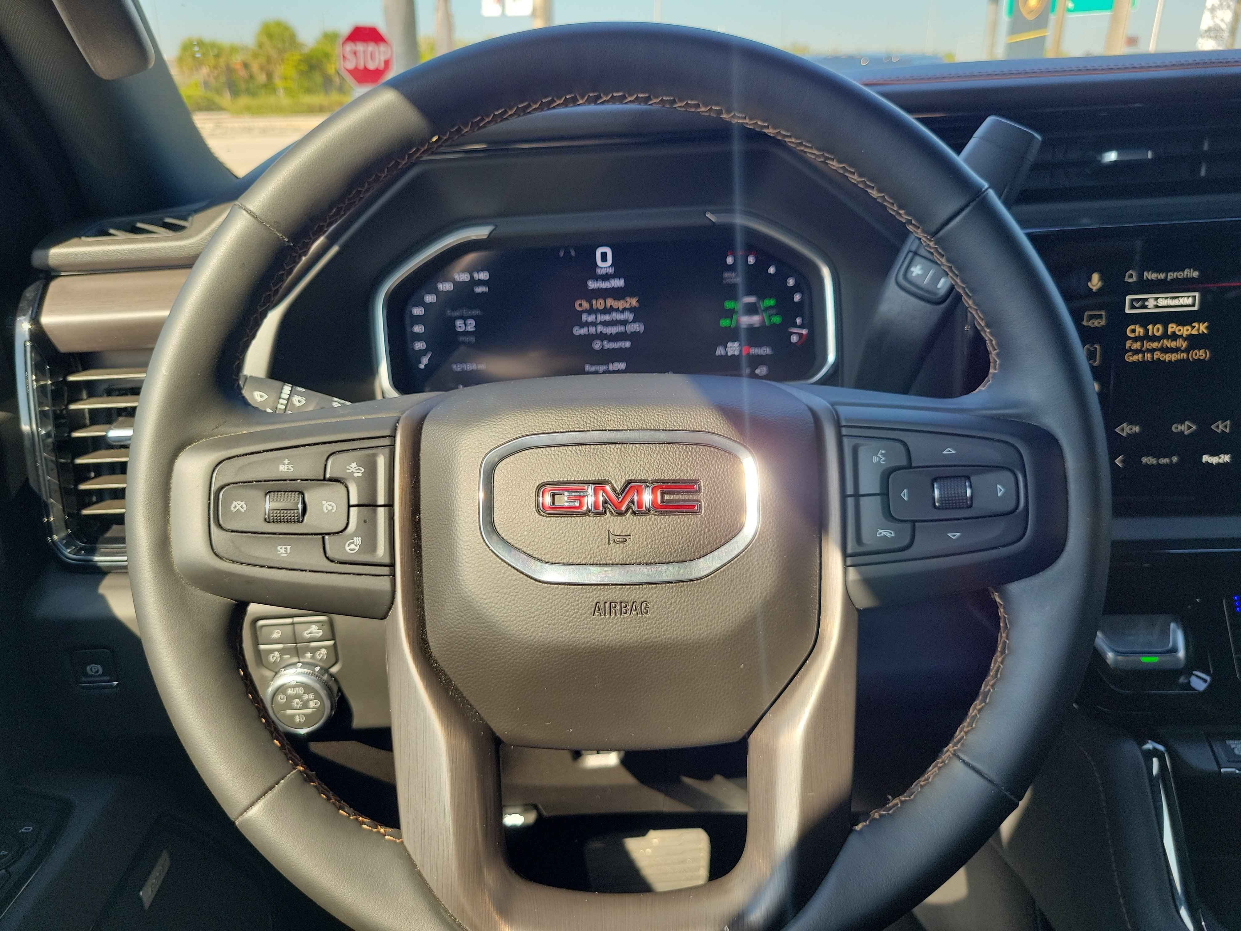 Used 2026 GMC Sierra 2500 AT4 AWD/4WD image 18