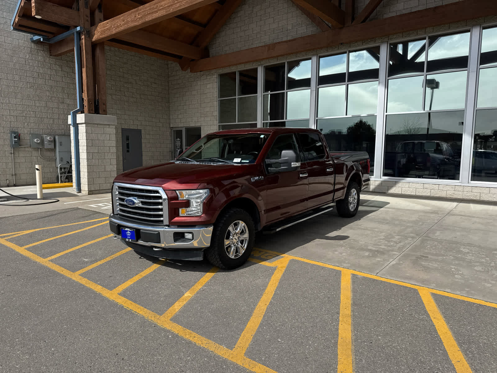 Used 2017 Ford F150 XLT w/ Equipment Group 301A Mid image 1