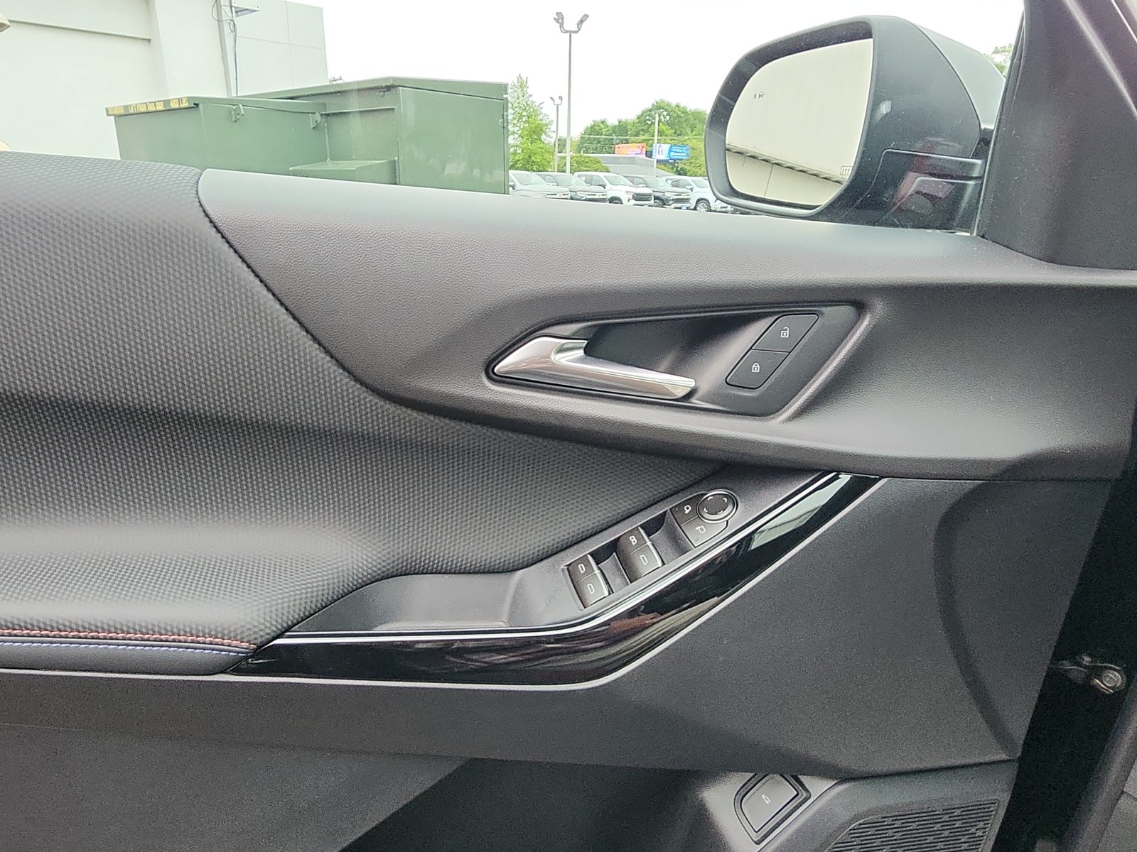 New 2026 Chevrolet Equinox RS w/ Safety and Technology Package FWD image 18