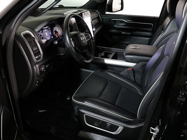 Used 2023 RAM 1500 Laramie AWD/4WD image 13