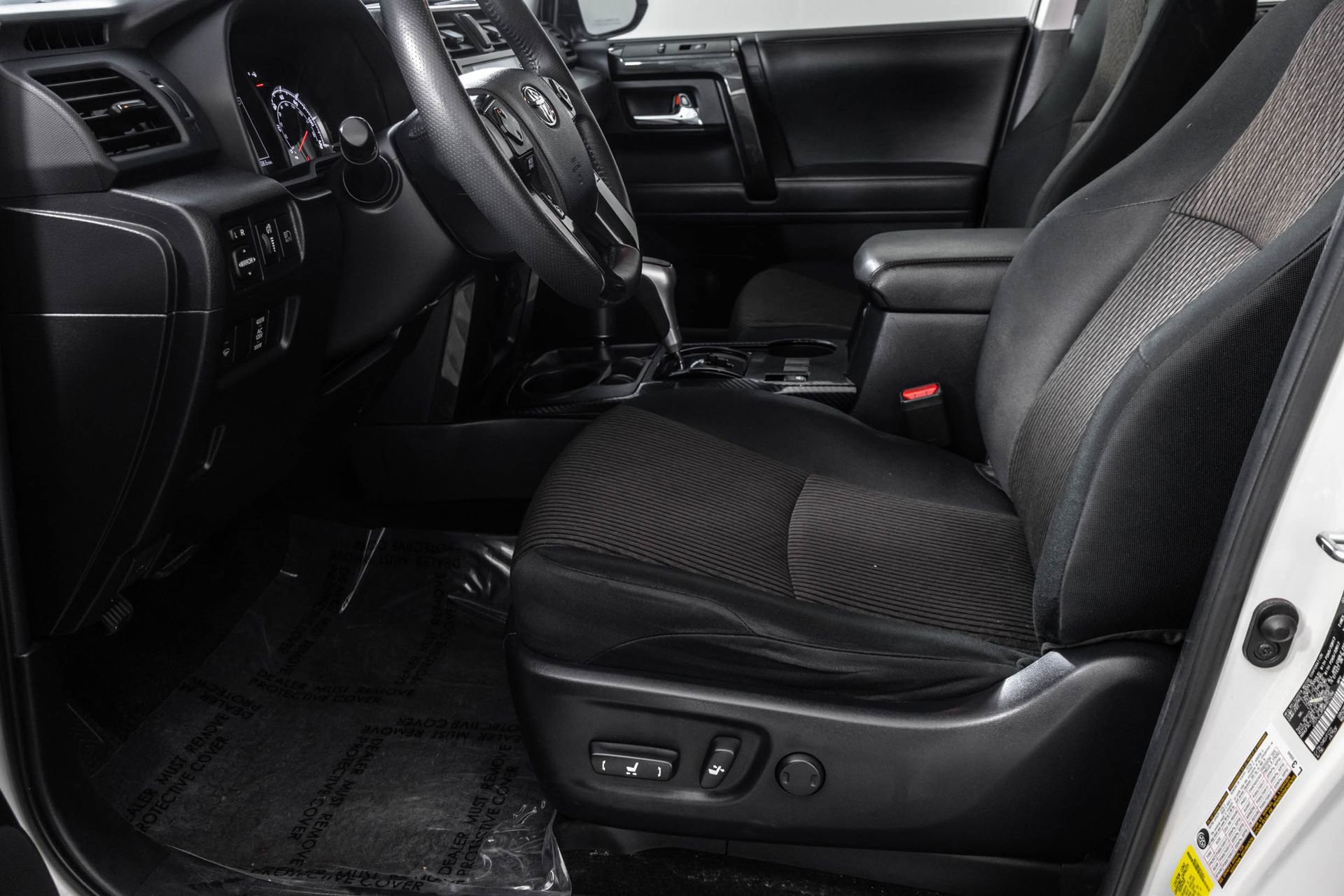 Used 2021 Toyota 4Runner TRD Off-Road AWD/4WD image 7