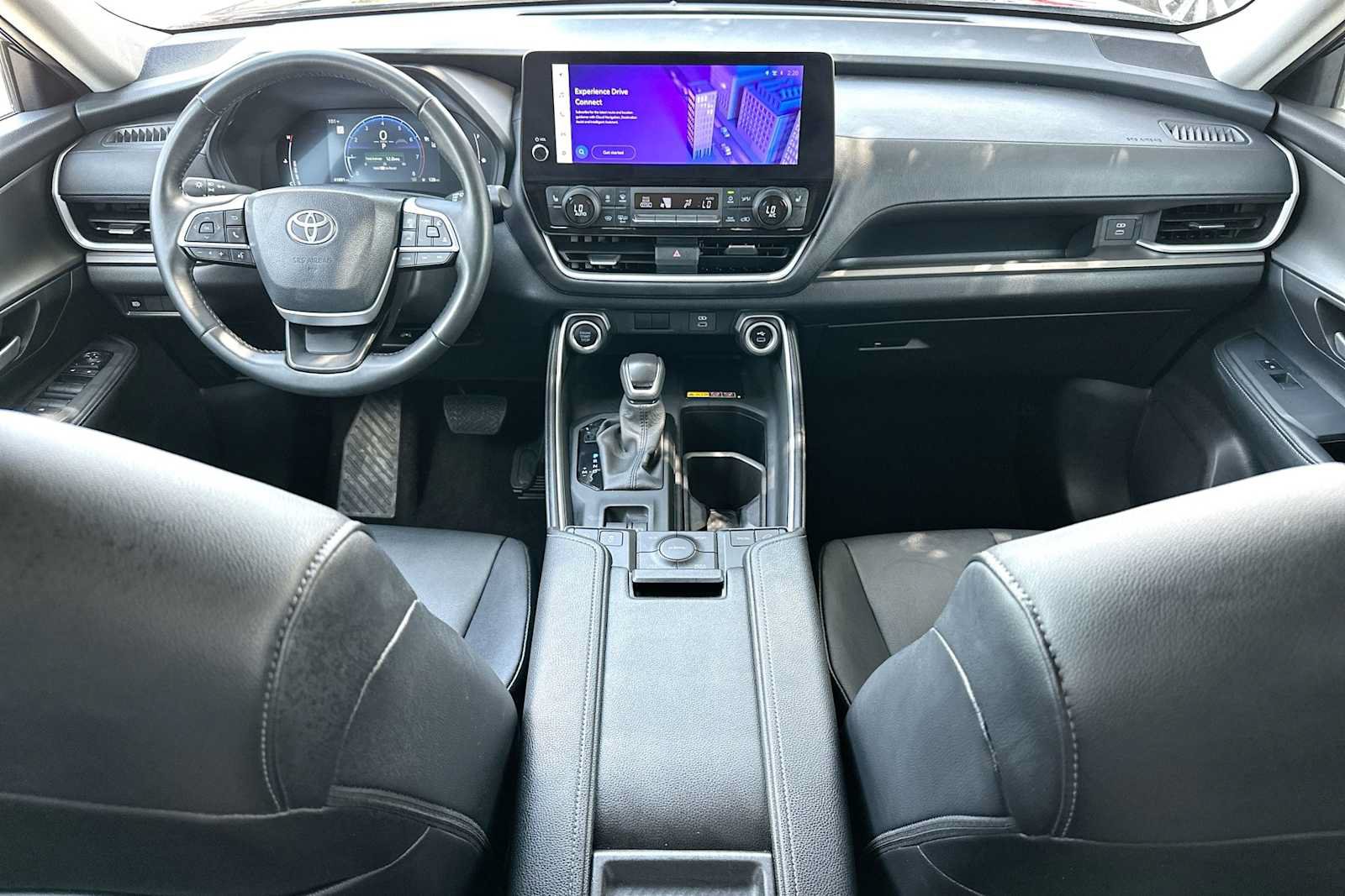 Used 2025 Toyota Grand Highlander AWD image 25