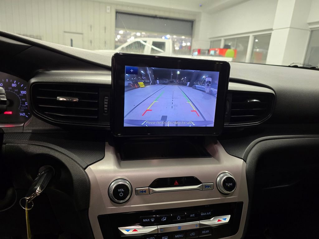 Used 2023 Ford Explorer 2WD image 22