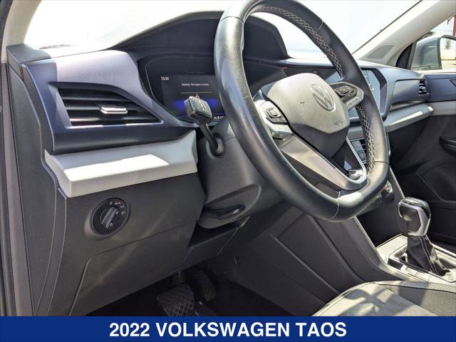 Certified 2022 Volkswagen Taos SE FWD image 12