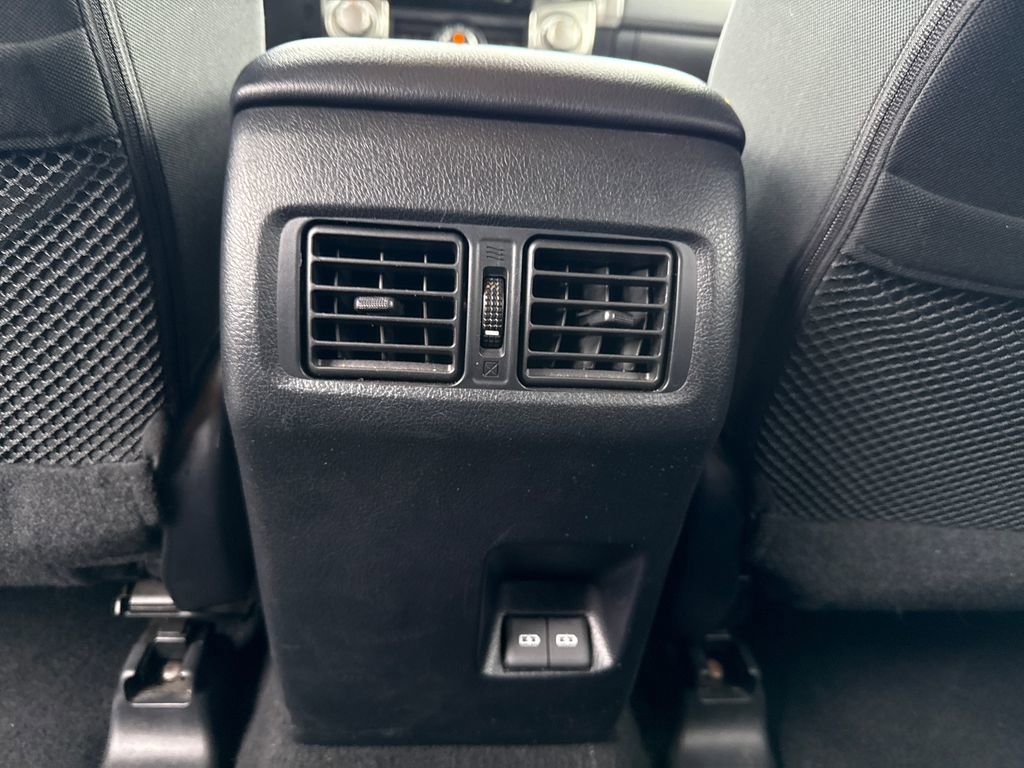 Used 2024 Toyota 4Runner SR5 AWD/4WD image 29