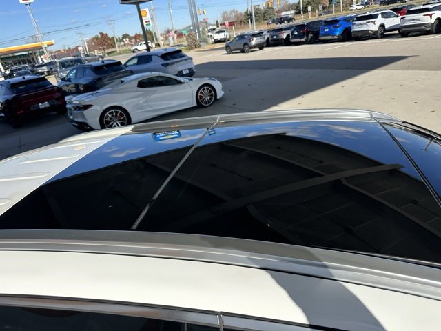 Used 2021 Mercedes-Benz GLC 300 4MATIC image 13