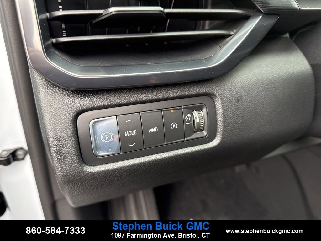 New 2026 GMC Acadia AT4 image 15