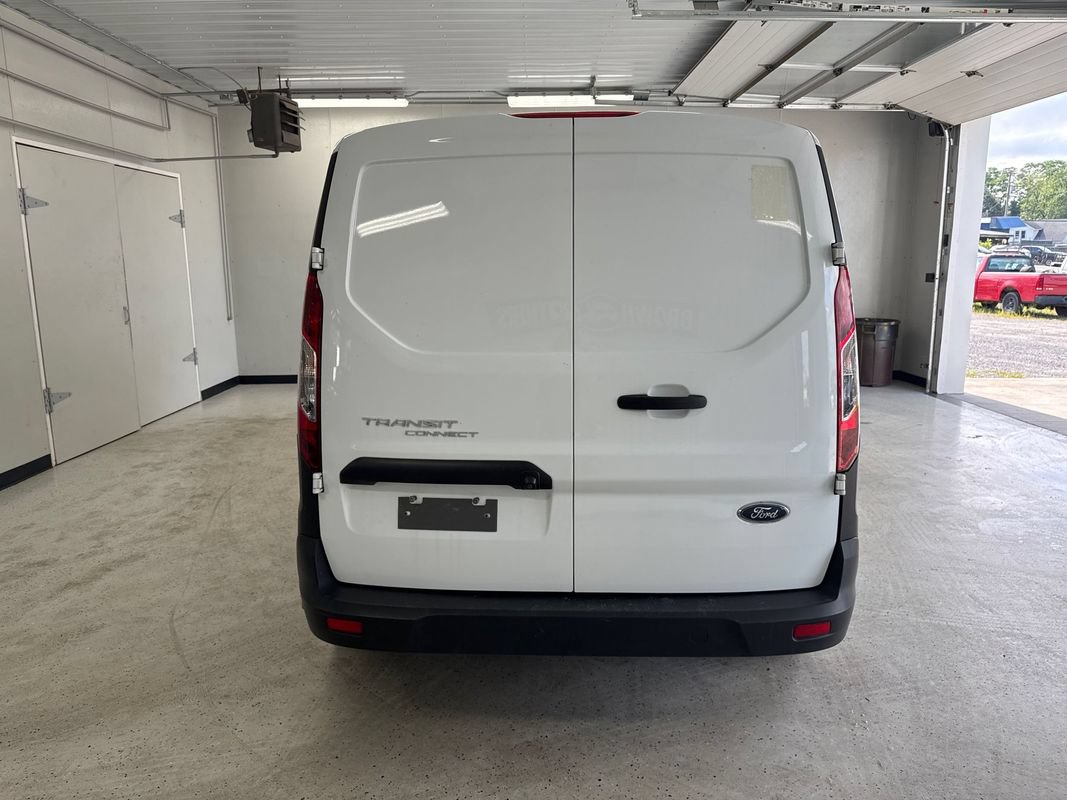 Used 2022 Ford Transit Connect XL FWD image 4