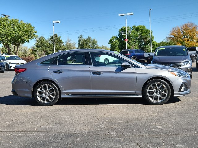 Used 2018 Hyundai Sonata Sport FWD image 2