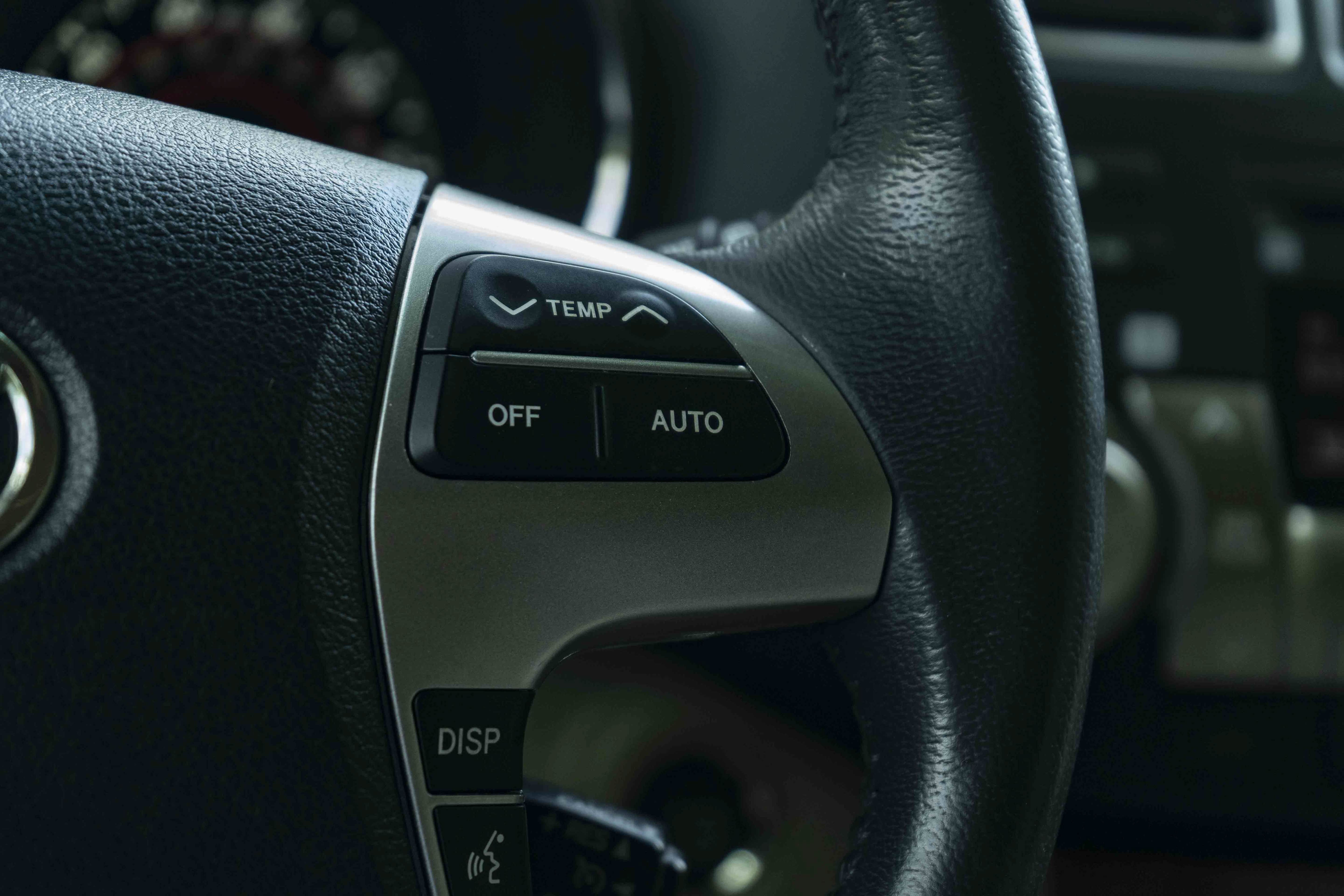 Used 2012 Toyota Highlander Limited FWD image 21