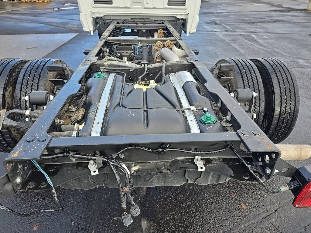 Used 2024 Ford F550 2WD Regular Cab Super Duty image 8