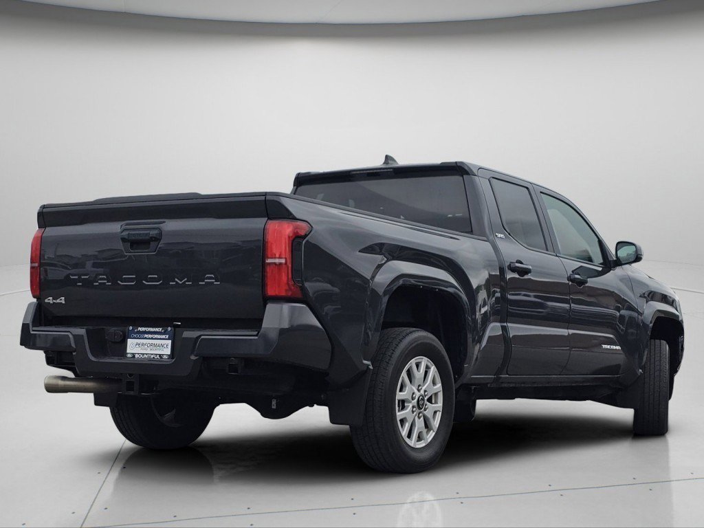 Used 2024 Toyota Tacoma SR5 AWD/4WD image 22