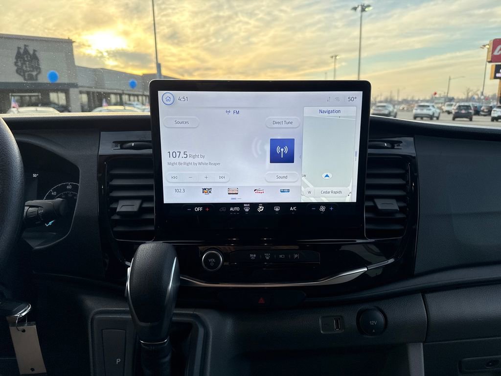 Used 2023 Ford Transit 350 XLT image 23