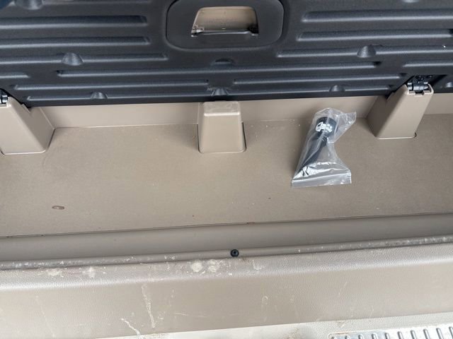 Used 2016 GMC Yukon Denali w/ Open Road Package image 9