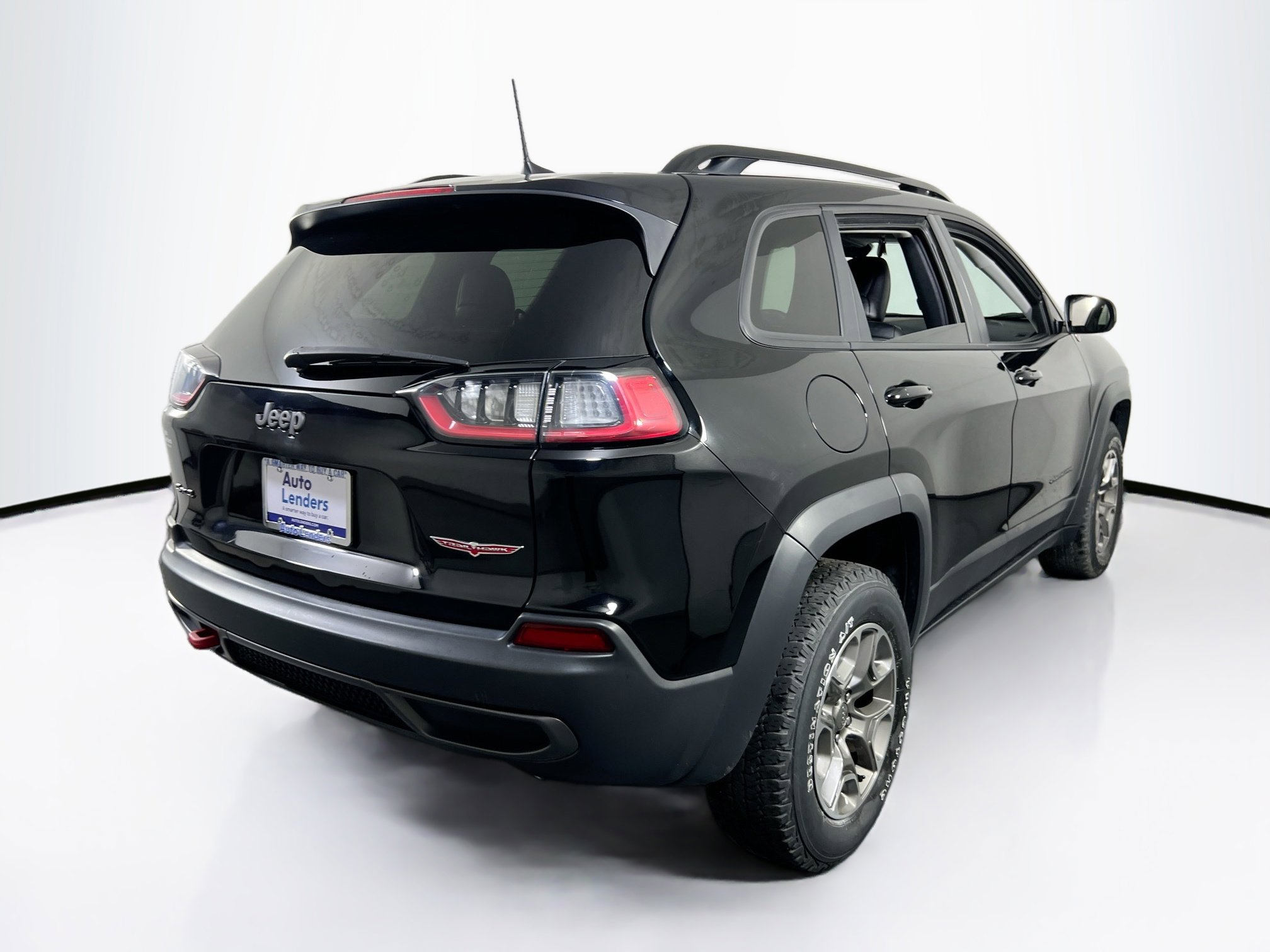 Used 2022 Jeep Cherokee Trailhawk w/ Technology Group B AWD/4WD image 5