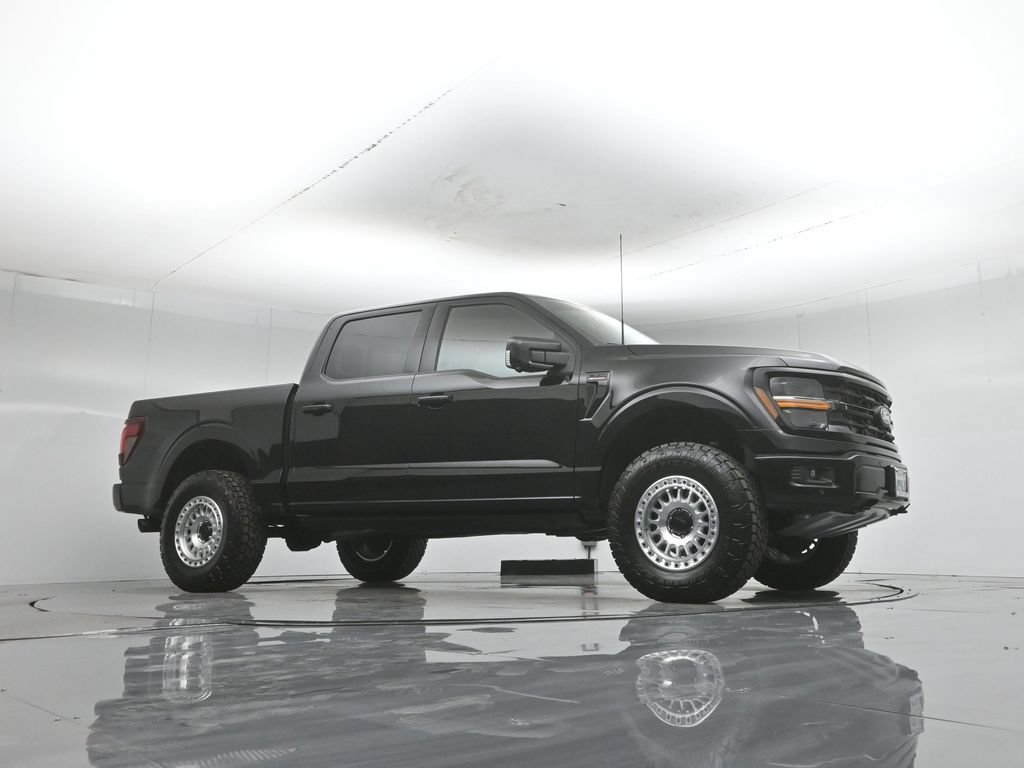 Used 2025 Ford F150 XLT w/ Equipment Group 302A MID AWD/4WD image 3