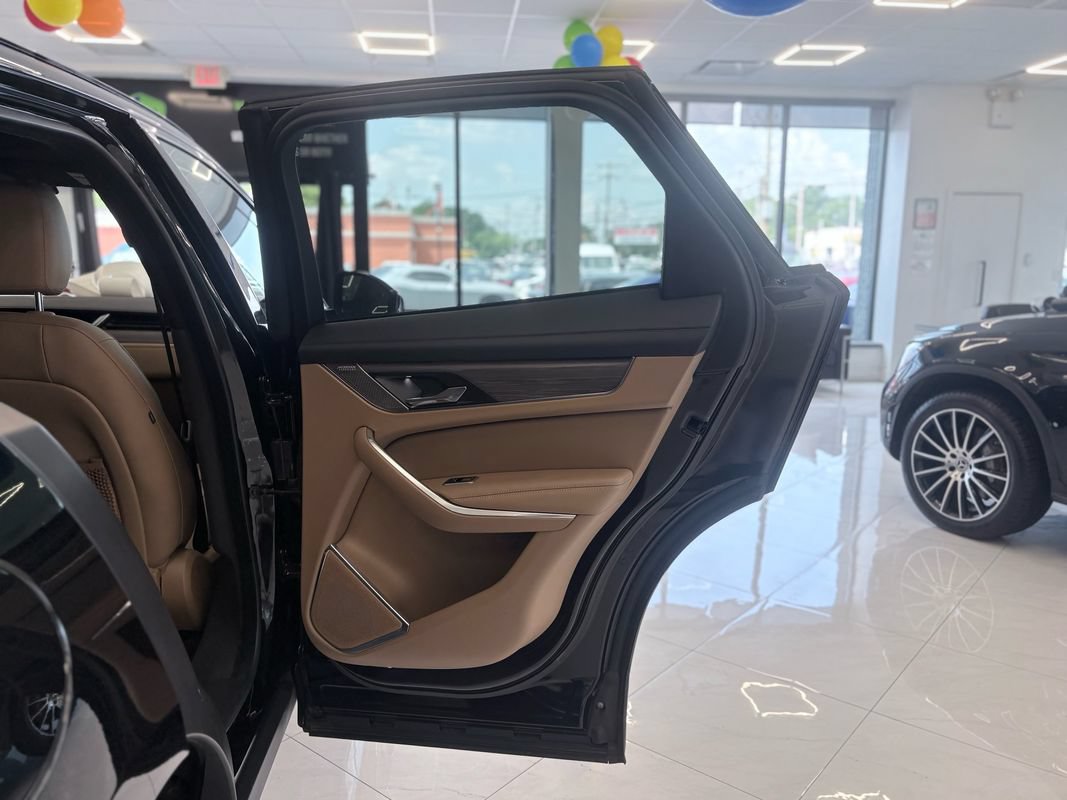 Used 2021 Jaguar F-PACE S AWD/4WD image 38