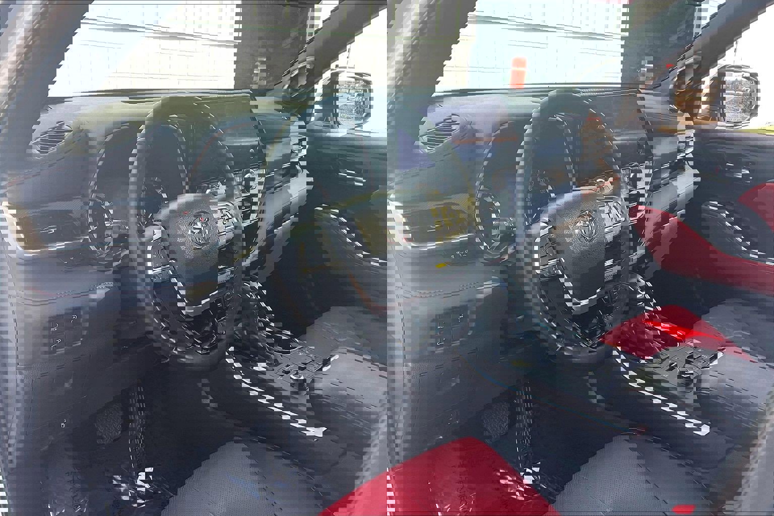 Used 2023 Toyota Highlander XSE image 18