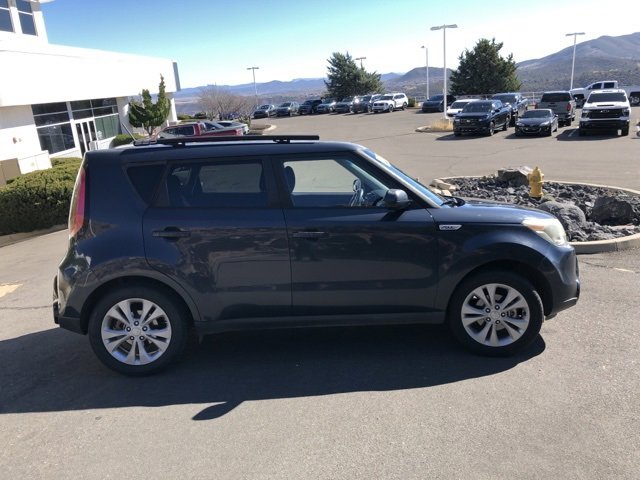 Used 2016 Kia Soul + image 7