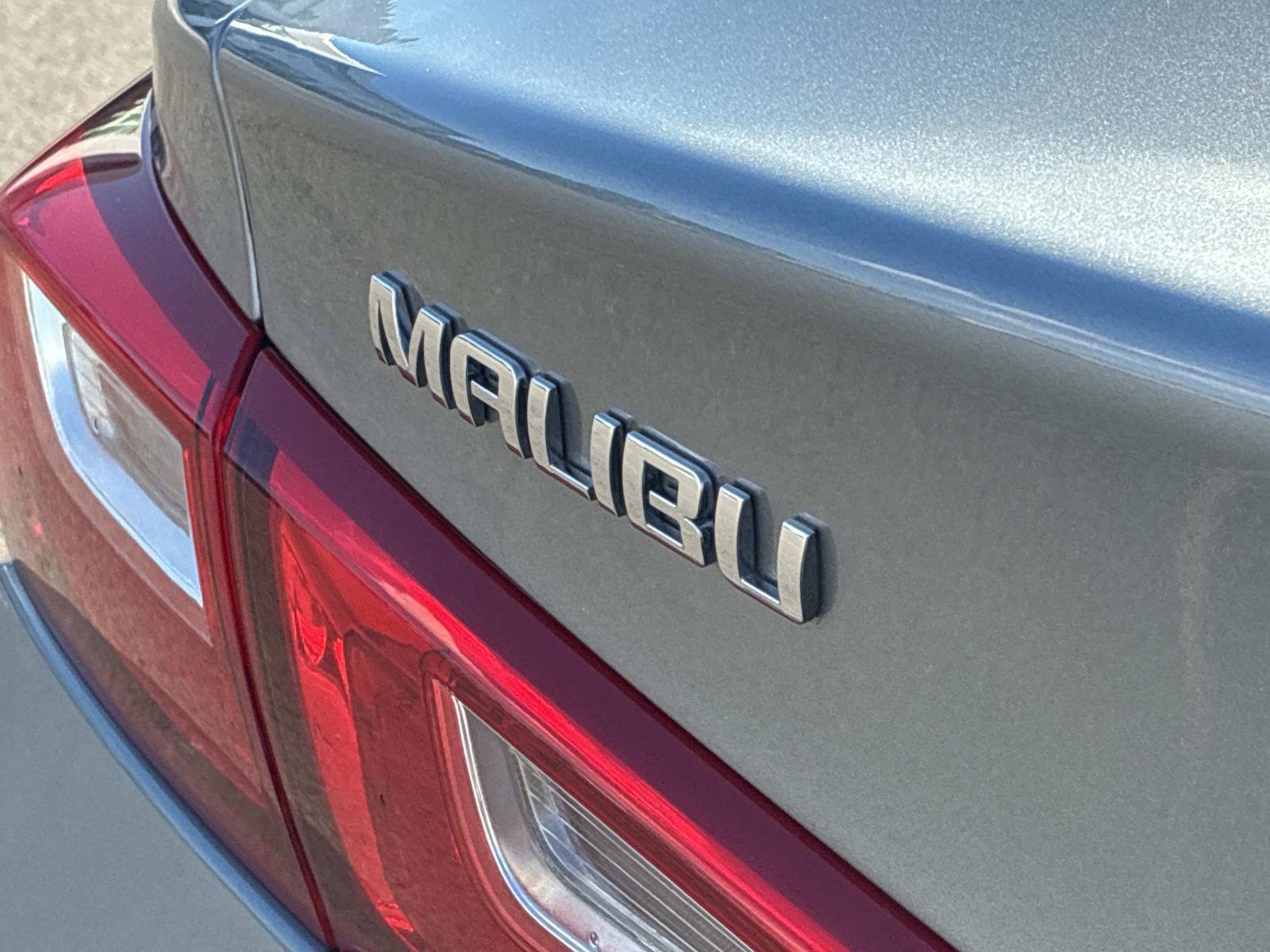 Used 2023 Chevrolet Malibu LT FWD image 13
