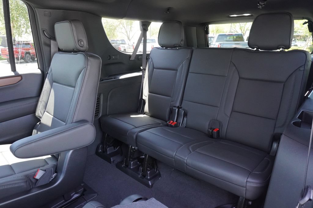 New 2026 GMC Yukon XL Denali w/ Advanced Technology Package AWD/4WD image 10