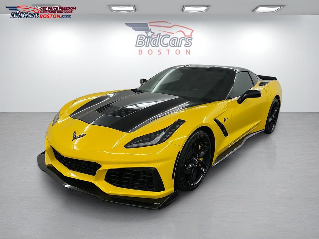 Used 2015 Chevrolet Corvette Stingray Coupe w/ ZF1 Appearance Package image 1