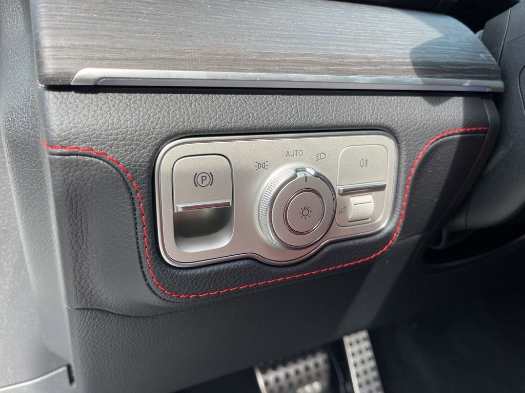 New 2026 Mercedes-Benz GLE 53 AMG 4MATIC Coupe image 23