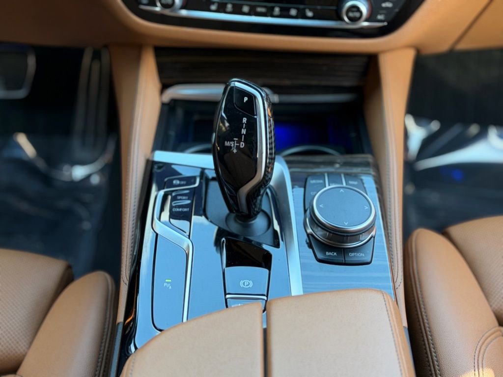 Used 2023 BMW 540i xDrive w/ M Sport Package image 49
